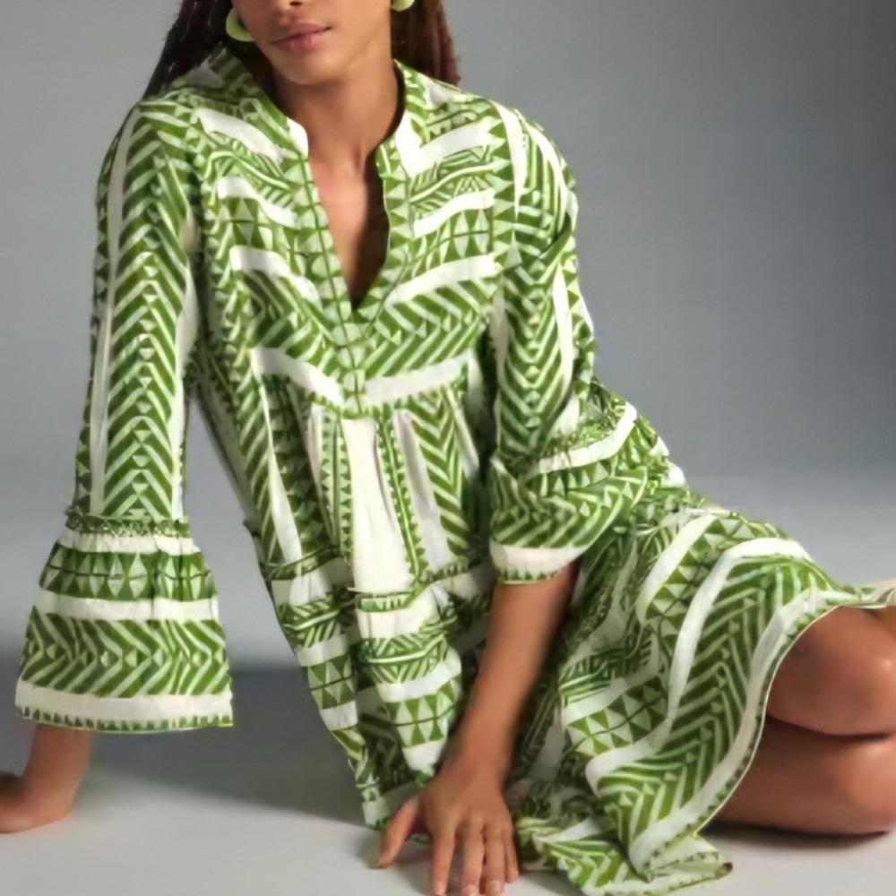 NWT Devotion TWINS Ella Green and White Bell Sleeve